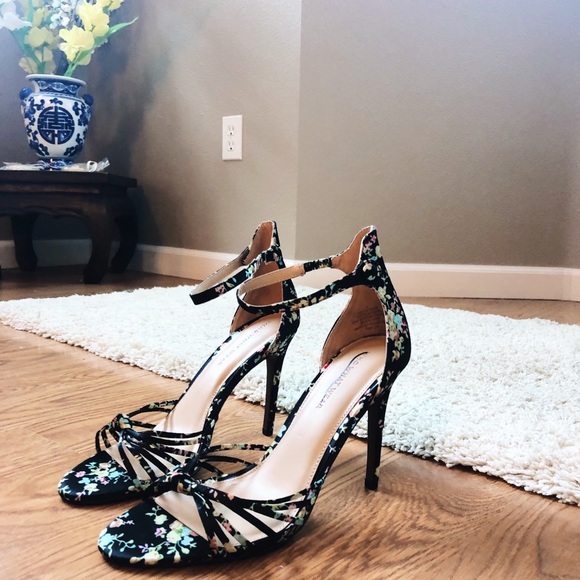 Women's Truth Floral Knotted Stileto Pumps -Size 8 - Picture 4 of 6